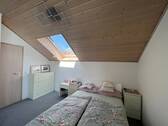 OG: Kinderzimmer 1 - 