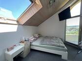 OG: Kinderzimmer 1 - 