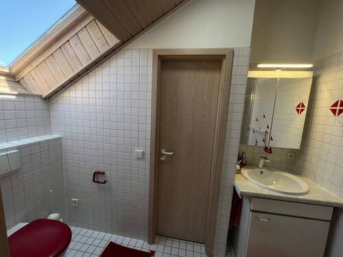 OG: Badezimmer 2 - 