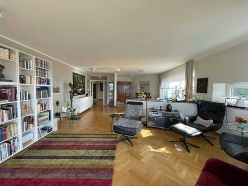 Wohnen - Etagenwohnung mit 175,00 m² in Stuttgart zur Miete