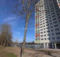 Einziehen oder Vermieten - Sanierte 4 Zimmer Wohnung mit Parkplatz - Rostock / Evershagen