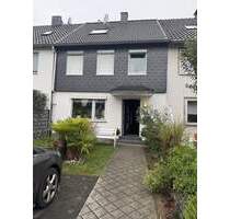 ?? Modernes Massiv-Reihenmittelhaus, Heiligenhaus - Maklerfrei, familienfreundlich & bezugsbereit