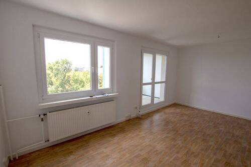 Wohnzimmer - 3 Zimmer Etagenwohnung in Halle (Saale)