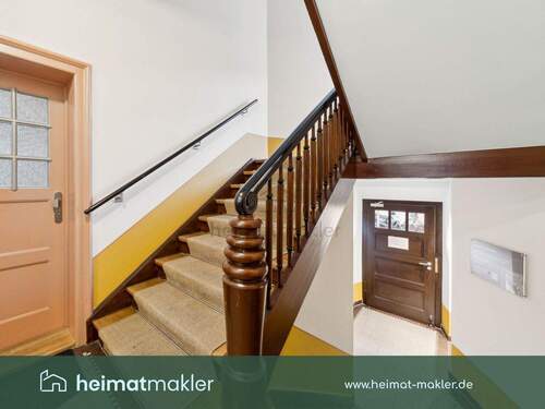Treppenhaus - Denkmalwohnung im Tilia Carré - 3 Zimmer mit Loggia in Eutritzsch