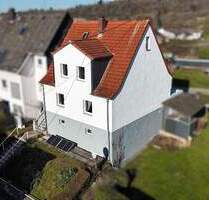 +++ Charmantes, modernisiertes Ein- bis Zweifamilienhaus mit Doppelgarage, Garten, Terrasse und herrlichem Panoramablick +++ - Neunkirchen Wiebelskirchen