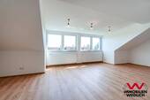 Studio im Dachgeschoss - 