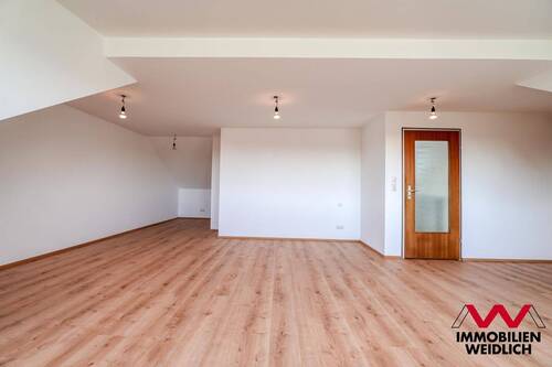 Studio im Dachgeschoss - 