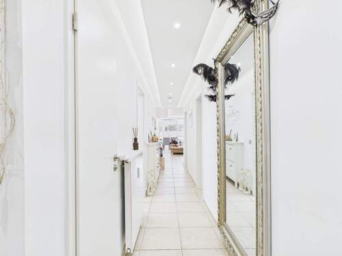 Flur - 4 Zimmer Etagenwohnung in Waiblingen-Hohenacker