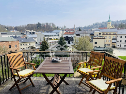 Terrasse mit Blick in die Stadt - 8 Zimmer Mehrfamilienhaus, Wohnhaus in Sebnitz