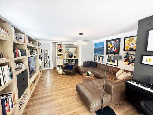 Wohnbereich - Etagenwohnung mit 136,00 m&sup2; in Stuttgart zum Kaufen