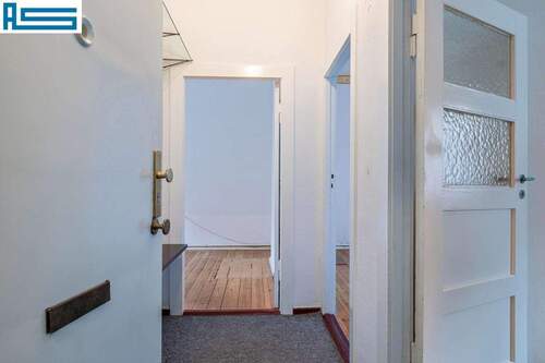 Blick in die Wohnung - 