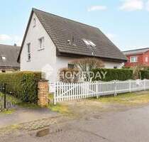 Freistehendes Einfamilienhaus mit gehobener Ausstattung - Familienidylle auf drei Ebenen & ELW - Berlin Karow