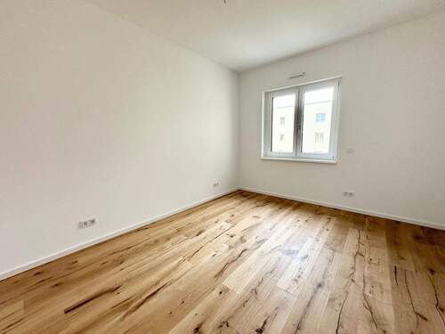 Zimmer - Etagenwohnung mit 83,70 m&sup2; in Dresden zur Miete