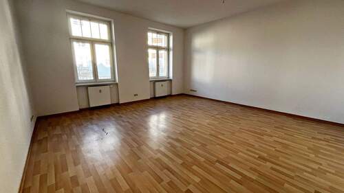 Wohnzimmer - Etagenwohnung mit 101,70 m&sup2; in Chemnitz zur Miete