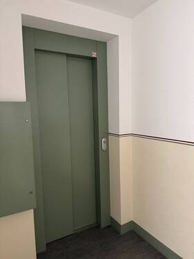 Fahrstuhl - 
