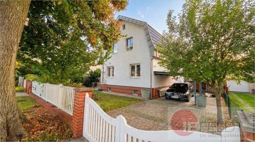 Außenansicht - 5 Zimmer Einfamilienhaus in Berlin / Rahnsdorf