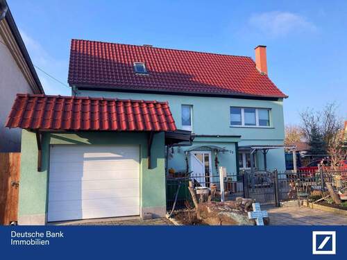 Hausansicht - Haus und Grund mit vielen Möglichkeiten !