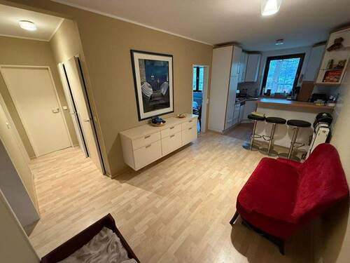 Eingangsbereich Diele - 3 Zimmer Etagenwohnung zum Kaufen in Hamburg / Volksdorf