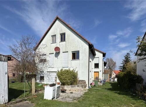 Ansicht Haus BJ 2000 - Charmantes Anwesen mit zwei Häusern und großem Grundstück - Raum für Generationen & Ideen