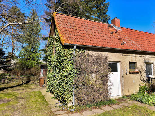 Nebengebäude - Doppelhaushälfte mit 78,00 m&sup2; in Parchtitz zum Kaufen