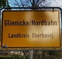 NEU I Top gepflegtes Einfamilienhaus mit wundervollem Gartengrundstück, Süd-Terrasse, frisch renoviert und bezugsfrei - Glienicke