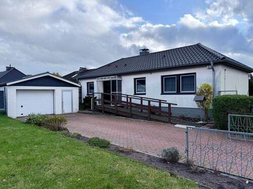 Haus Vorne - 4 Zimmer Mehrfamilienhaus, Wohnhaus zum Kaufen in Wiemersdorf