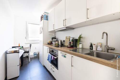 Küche mit Einbauküche - 