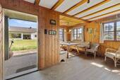 Innenansicht historische Holzhütte - 