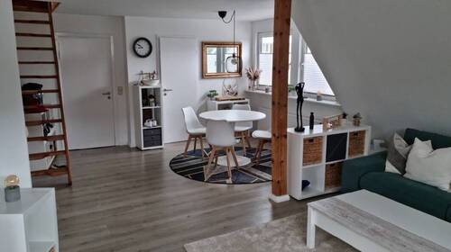 01-Wohnen-Essen - 2,5-Zimmer-Wohnung auf zwei Ebenen in Eutin - Neudorf
