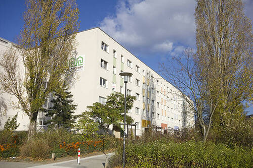 Vorderansicht - 3 Zimmer Etagenwohnung zur Miete in Halle (Saale)