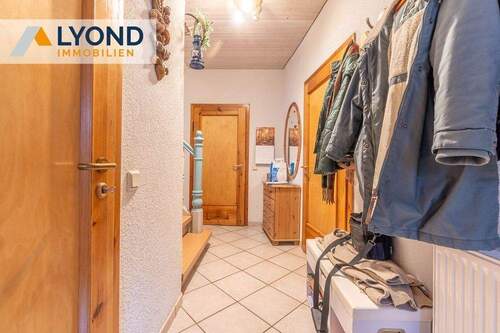 Flur - 4 Zimmer Einfamilienhaus in Frankenhain