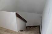 Treppe ins Dachstudio - 