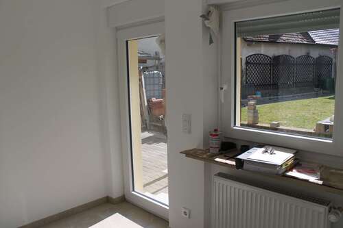 Arbeitszimmer mit Zugang Te... - Reihenendhaus mit 105,00 m&sup2; in Forchheim zur Miete