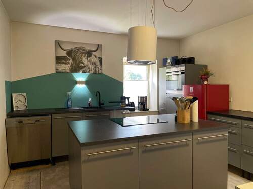 moderne Einbauküche (auf Wunsch) - Mehrfamilienhaus, Wohnhaus mit 120,00 m&sup2; in Arnsdorf zum Kaufen