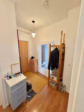 Flur - 3 Zimmer Etagenwohnung zum Kaufen in Dresden