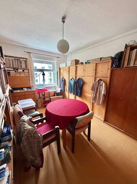 Kinder- oder Arbeitszimmer - 