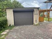 Garage mit Rolltor - 