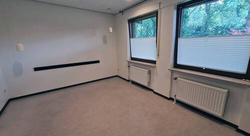 Behandlungszimmer / Büro - 