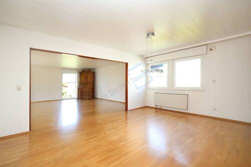 WOHN- UND ESSBEREICH - 4 Zimmer Mehrfamilienhaus, Wohnhaus in Groß-Gerau