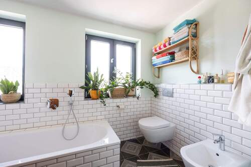 Badezimmer (2. OG) - 