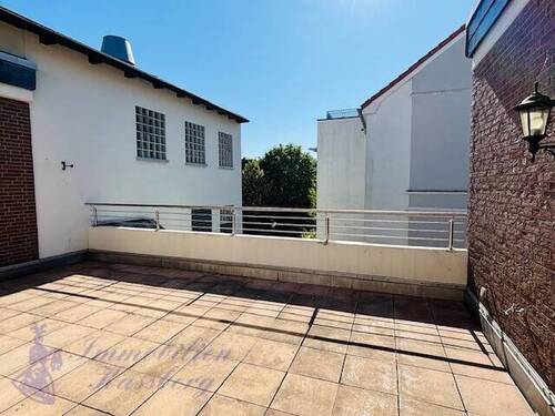 Dachterrasse - Großzügige Stadtwohnung mit Balkonterrasse