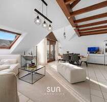 STILVOLL, MODERN UND PRIVAT - Lichtdurchflutete Dachgeschosswohnung mit Flair - Rüsselsheim am Main Königstädten