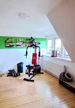 Zimmer im Dachgeschoss - 