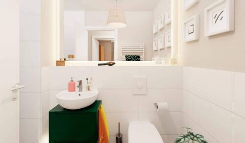 Kleines Badezimmer mit Dusche - 4 Zimmer Etagenwohnung in Berlin