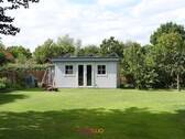 Gartenhaus mit Balkonkraftwerk - 