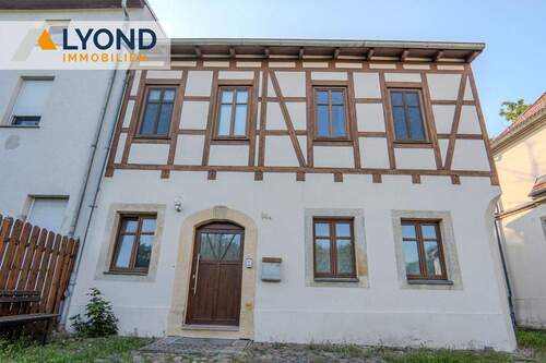 Vorderansicht - 7 Zimmer Mehrfamilienhaus, Wohnhaus zum Kaufen in Torgau