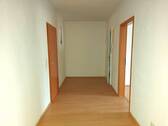 Flur - Etagenwohnung mit 73,00 m&sup2; in Gera zur Miete