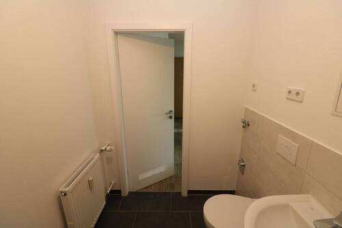 Bad mit Wanne - 