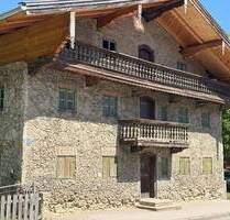 Liebhaber gesucht - Denkmalgeschütztes Bauernhaus mit Potential - Brannenburg