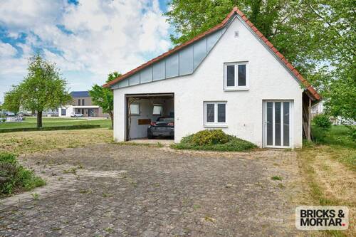 Garage - 